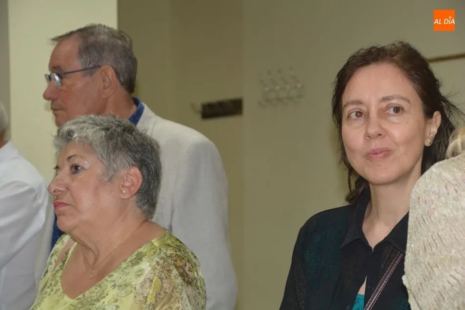 Foto 4 - Los concejales Almudena Parres, Isabel Mac&iacute;as y Ricardo Ortiz asisten a los actos festivos de la...