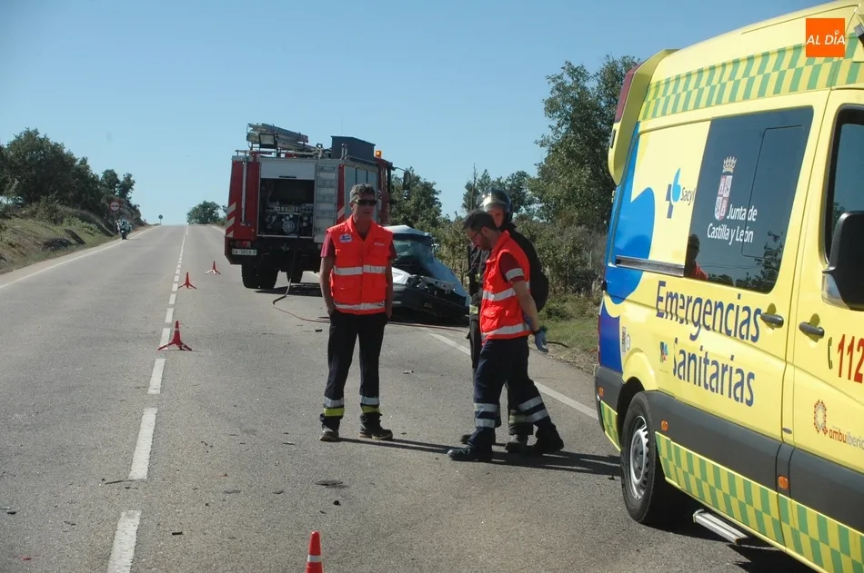 Foto 4 - Un vecino de Vitigudino fallece en un accidente de tr&aacute;fico en Villar de Peralonso  