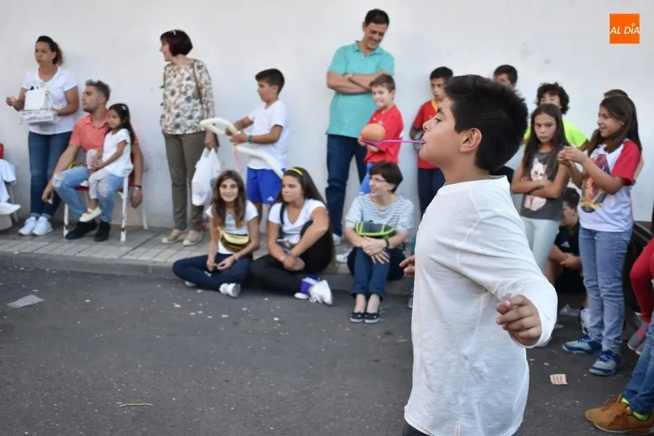 Foto 4 - Numerosas actividades amenizan las fiestas en el barrio San Miguel  
