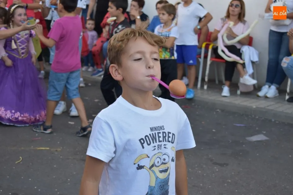 Foto 3 - Numerosas actividades amenizan las fiestas en el barrio San Miguel  