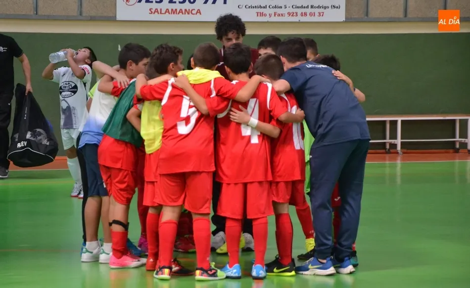 Foto 5 - #MARCADOR [28|29SEP] El Alev&iacute;n A del III Columnas estrena la liga con una contundente victoria  