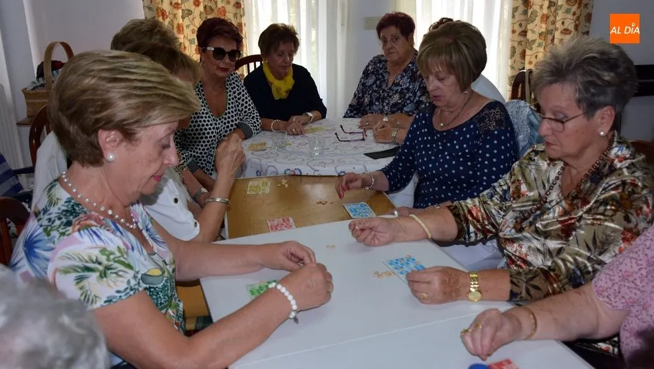 Foto 10 - Las Mujeres de la Asociaci&oacute;n &lsquo;Villa de Lumbrales&rsquo; celebran su ya tradicional jornada de...