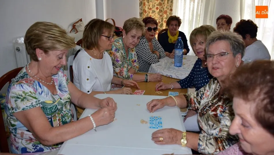Foto 6 - Las Mujeres de la Asociaci&oacute;n &lsquo;Villa de Lumbrales&rsquo; celebran su ya tradicional jornada de...