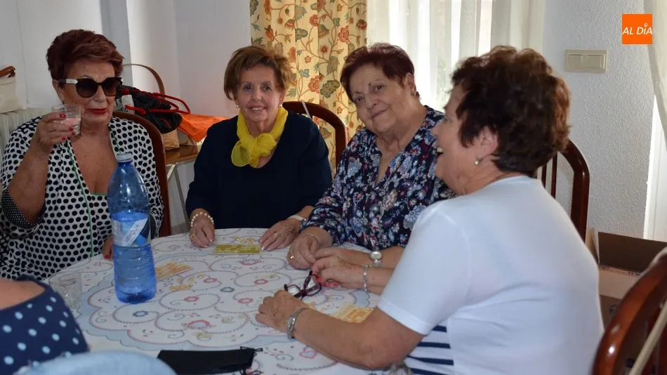 Foto 5 - Las Mujeres de la Asociaci&oacute;n &lsquo;Villa de Lumbrales&rsquo; celebran su ya tradicional jornada de...