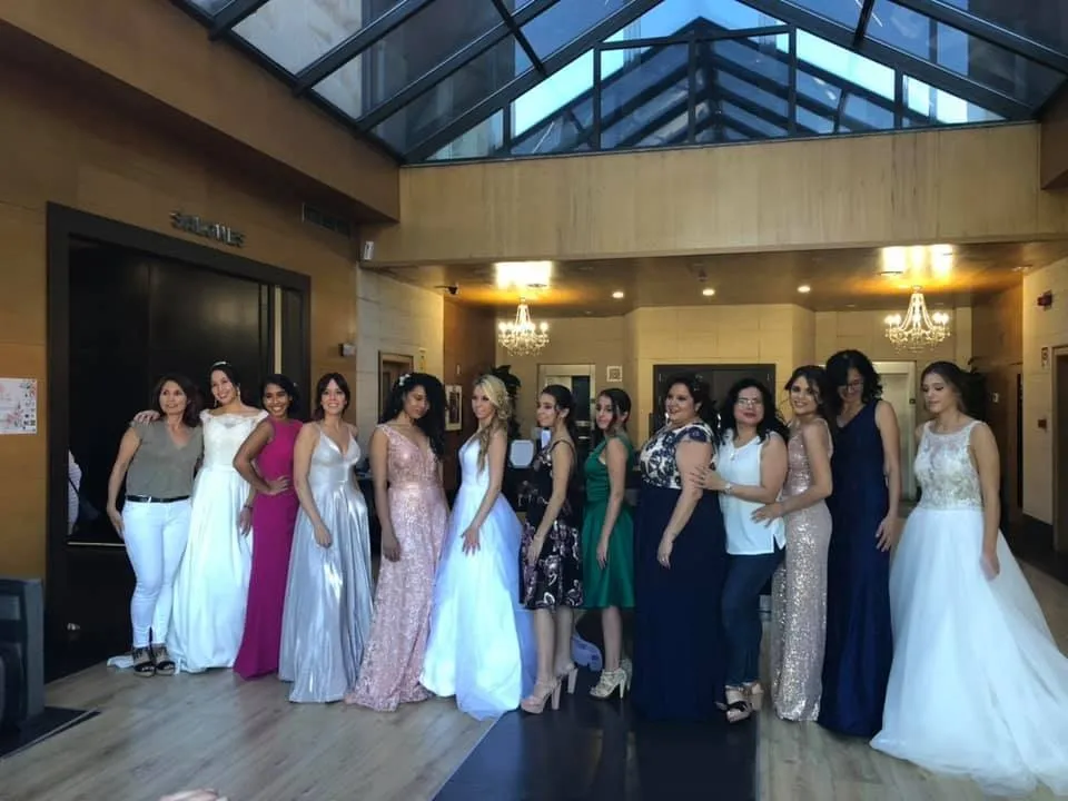 Foto 6 - La II Feria de Boda atrae a numeroso p&uacute;blico al Hall 88