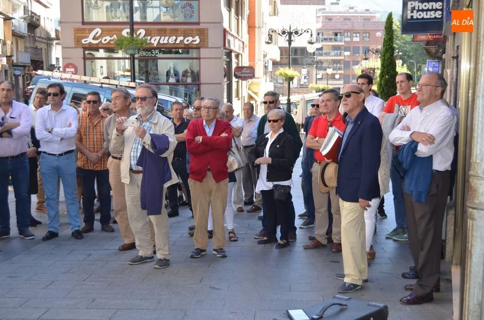 Foto 6 - Celebraci&oacute;n en B&eacute;jar del homenaje a los m&aacute;rtires de la Revoluci&oacute;n del 68