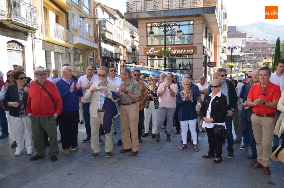 Foto 3 - Celebraci&oacute;n en B&eacute;jar del homenaje a los m&aacute;rtires de la Revoluci&oacute;n del 68