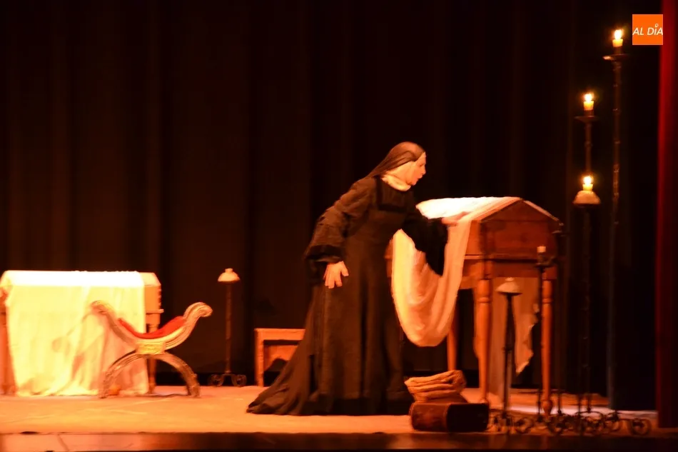 Foto 3 - Juana La Loca sube el tel&oacute;n del oto&ntilde;o teatral con una aceptable entrada de p&uacute;blico  