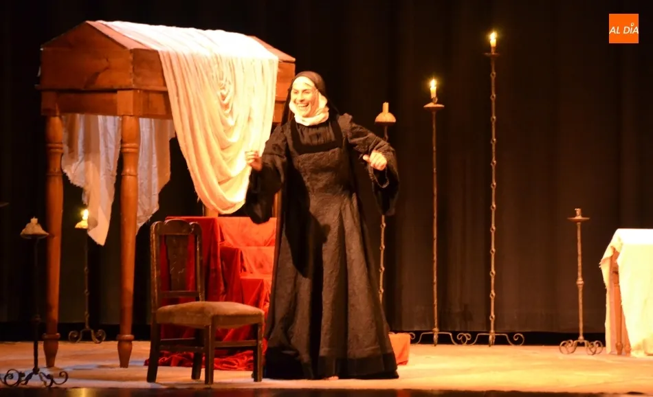 Foto 4 - Juana La Loca sube el tel&oacute;n del oto&ntilde;o teatral con una aceptable entrada de p&uacute;blico  