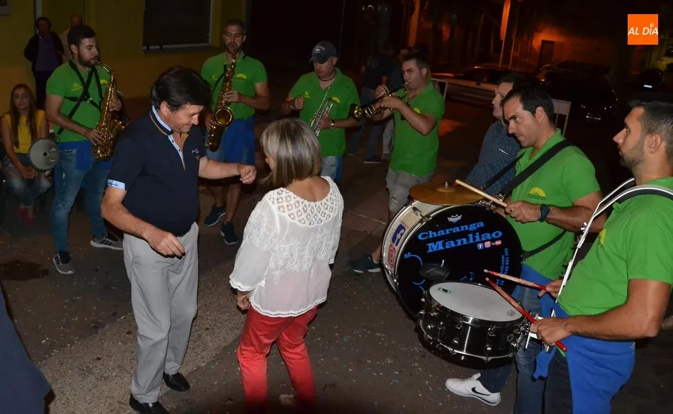 Foto 10 - Manolo y Eusebia festejan su jubilaci&oacute;n tras casi medio siglo al frente del Bar Monte-Carlo  