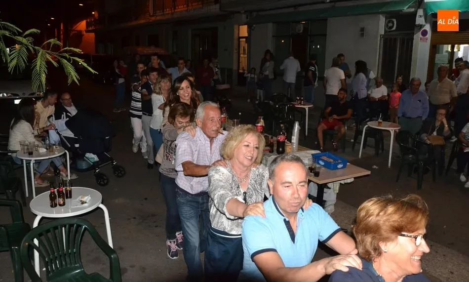 Foto 8 - Manolo y Eusebia festejan su jubilaci&oacute;n tras casi medio siglo al frente del Bar Monte-Carlo  