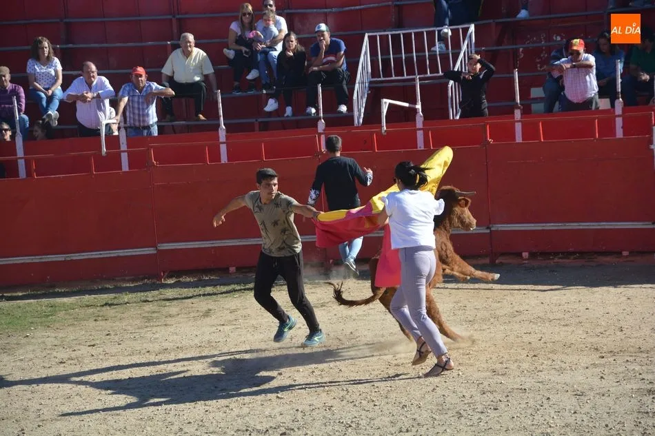 Foto 2 - Santiz disfruta de su domingo `torero&acute; en el d&iacute;a de su patr&oacute;n