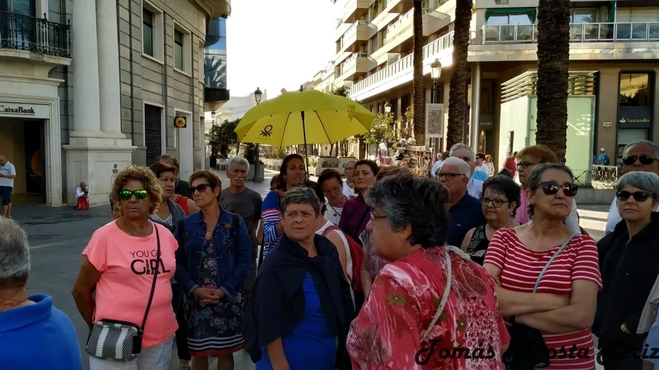 Foto 9 - Cerca de 70 jubilados de Navasfr&iacute;as y El Payo descubren la provincia de C&aacute;diz  