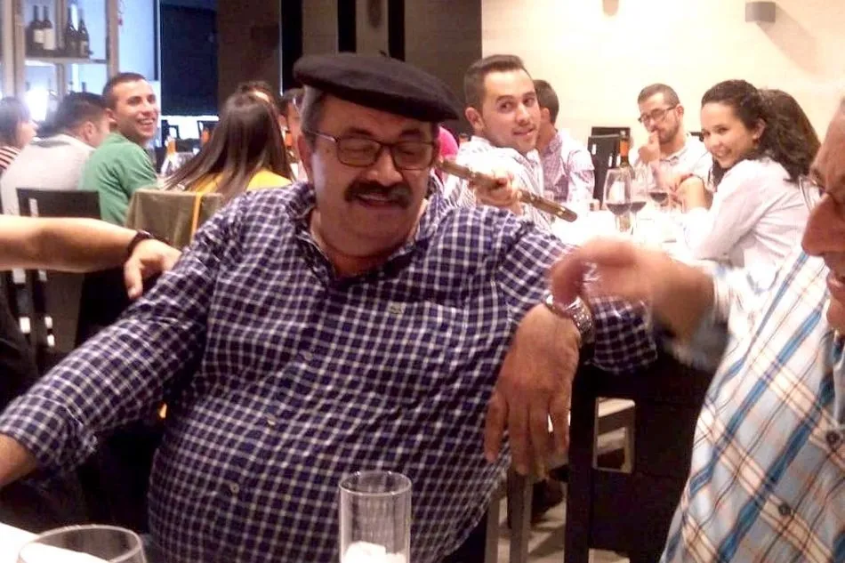 Foto 6 - Tom&aacute;s Sierra celebra su jubilaci&oacute;n en Vitigudino rodeado de familiares y amigos  