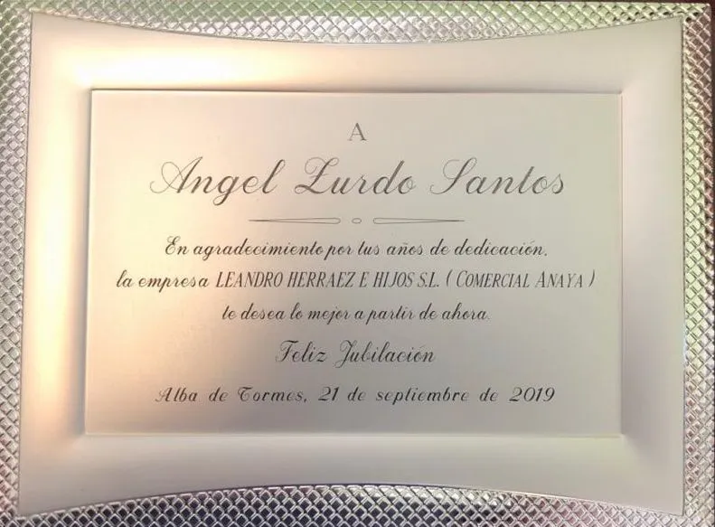 Foto 3 - Comercial Anaya homenajea a &Aacute;ngel Zurdo por su jubilaci&oacute;n