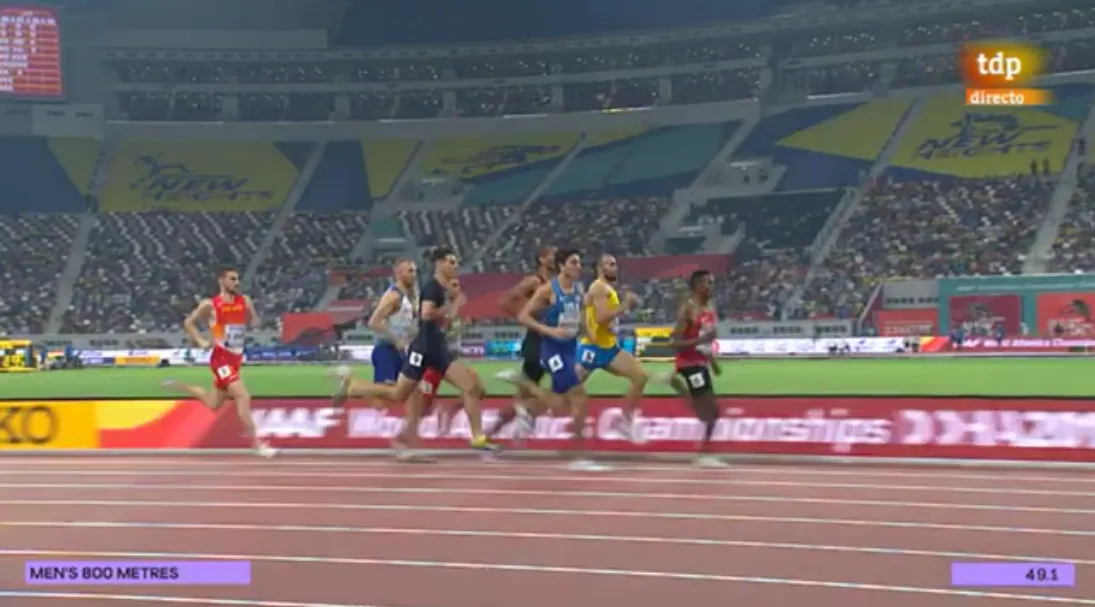 Foto 3 - El gran sprint en la recta de meta no le sirve a &Aacute;lvaro de Arriba para meterse en la final del...
