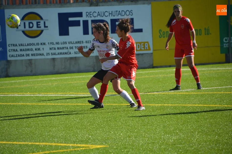 Foto 4 - El Salamanca UDS Femenino no termina de arrancar como local al perder con el Tres Cantos (2-3)