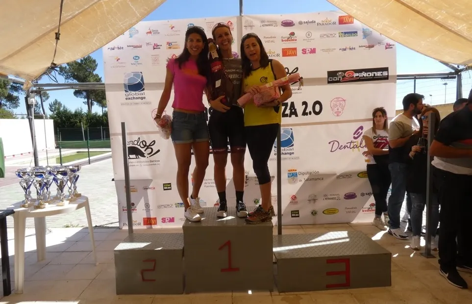 Foto 3 - Alejandro Rodr&iacute;guez y Lourdes Marina se imponen en la modalidad larga de la II BTT Transfronteriza ...