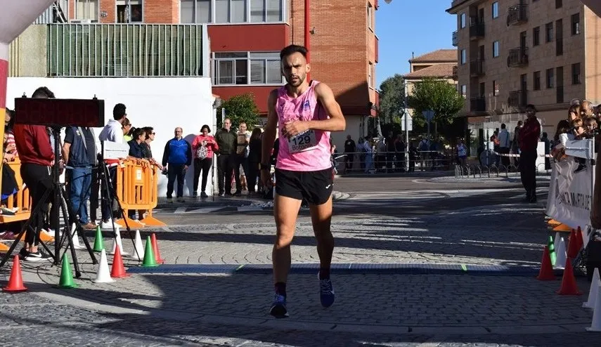 Luis Fernando Alaejos, campeón Senior del Provincial de los 10 kilómetros en Ruta  