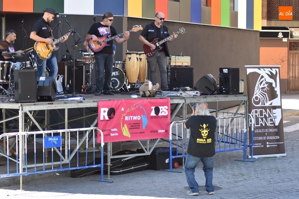 Foto 4 - El Barrio del Oeste despide con m&uacute;sica el &lsquo;September fest&rsquo; organizado por ZOES