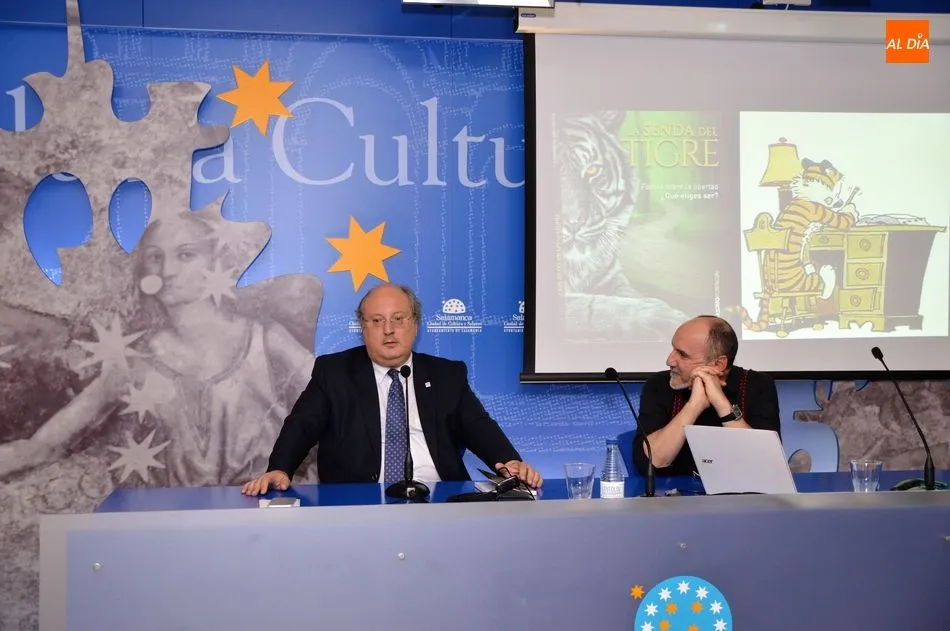 Foto 8 - Fernando Salinero presenta en la Sala de la Palabra su libro &lsquo;La senda del tigre&rsquo;