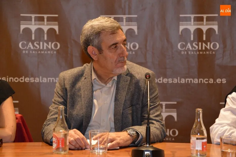 Foto 9 - Gran acogida de &lsquo;Casa baja&rsquo;, la novela de Ferreira Cunquero sobre un grupo de maquis