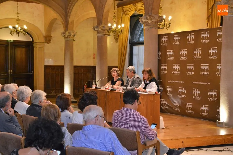 Foto 7 - Gran acogida de &lsquo;Casa baja&rsquo;, la novela de Ferreira Cunquero sobre un grupo de maquis