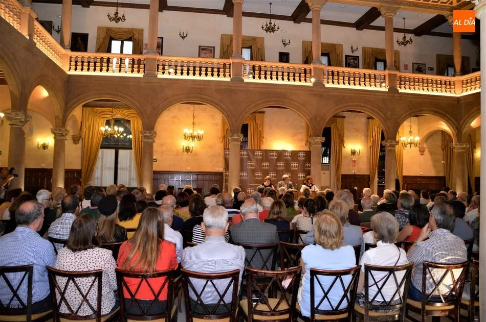 Foto 2 - Gran acogida de &lsquo;Casa baja&rsquo;, la novela de Ferreira Cunquero sobre un grupo de maquis