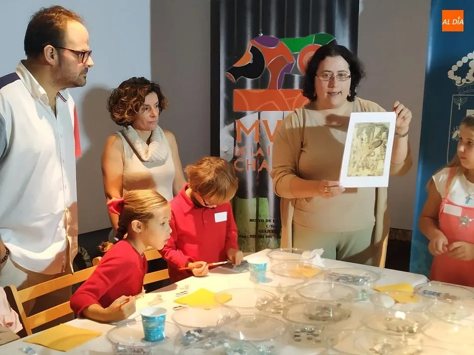 Foto 3 - Los ni&ntilde;os protagonizan el taller del Museo de la Industria Chacinera