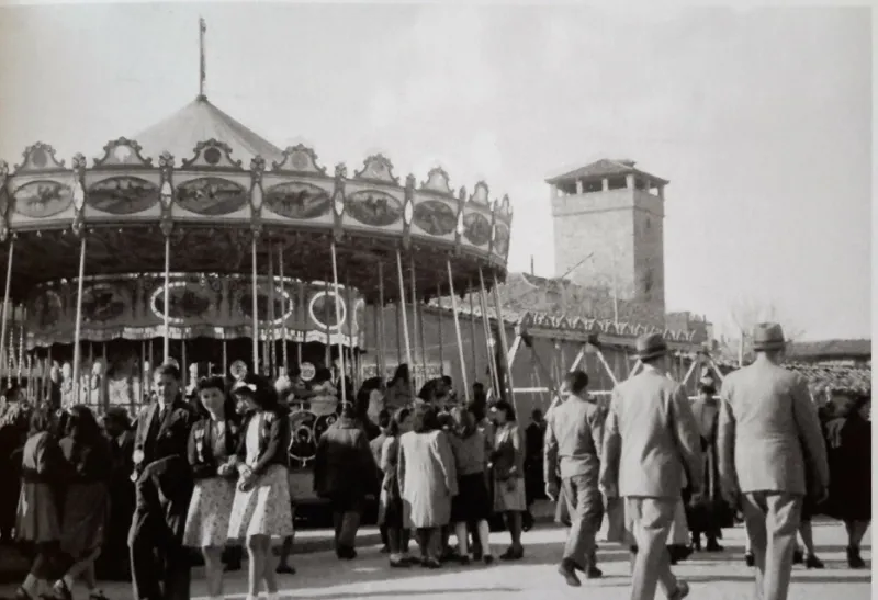 Foto 6 - Coches chocones, tiovivos y atracciones de feria en otros tiempos