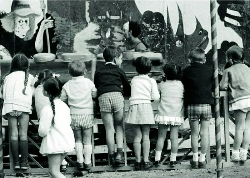 Foto 7 - Coches chocones, tiovivos y atracciones de feria en otros tiempos