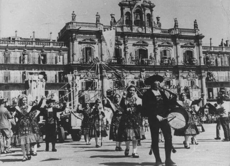 Foto 8 - La Plaza Mayor, escenario de las Ferias y Fiestas