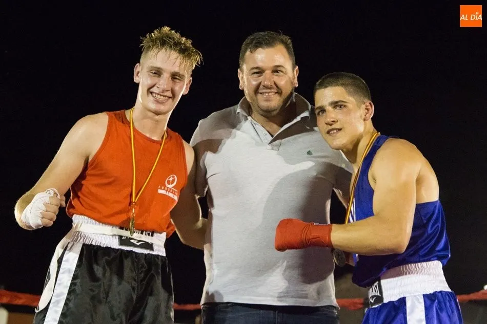 Foto 3 - Villoria vive una trepidante velada de boxeo