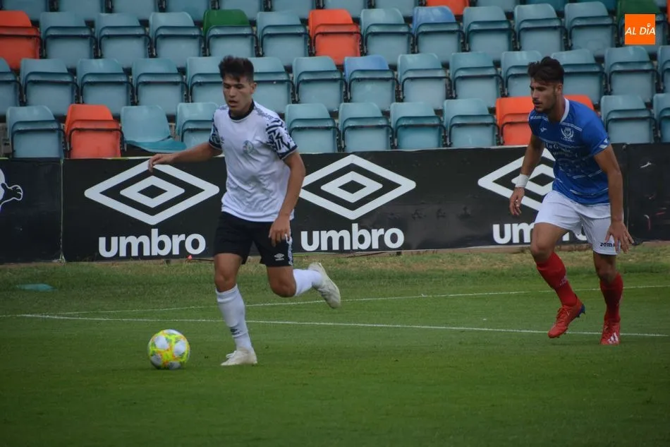 Foto 4 - El Salamanca UDS &lsquo;B&rsquo; remonta ante La Granja en su debut en el Helm&aacute;ntico y se mete en playoff...