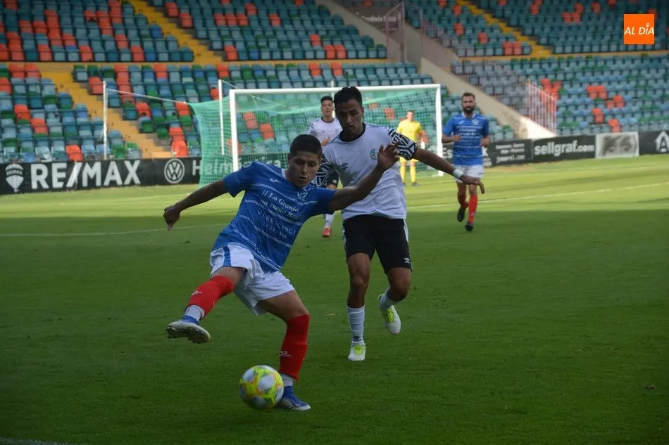 Foto 3 - El Salamanca UDS &lsquo;B&rsquo; remonta ante La Granja en su debut en el Helm&aacute;ntico y se mete en playoff...