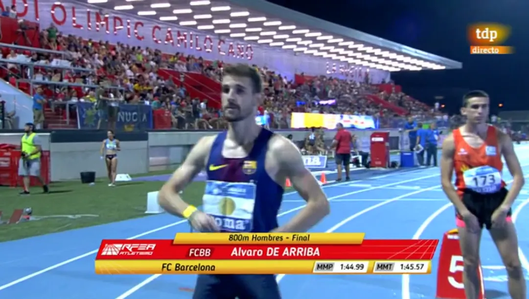 Foto 4 - &Aacute;lvaro de Arriba cede la corona nacional del 800, pero sigue en el podio con un bronce  
