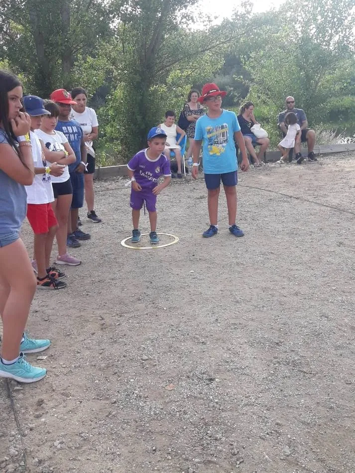 Foto 6 - Lecciones de petanca para ni&ntilde;os y j&oacute;venes en Valverd&oacute;n