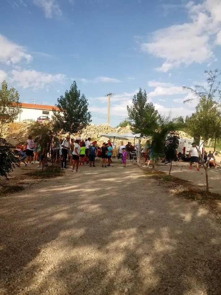 Foto 3 - Lecciones de petanca para ni&ntilde;os y j&oacute;venes en Valverd&oacute;n