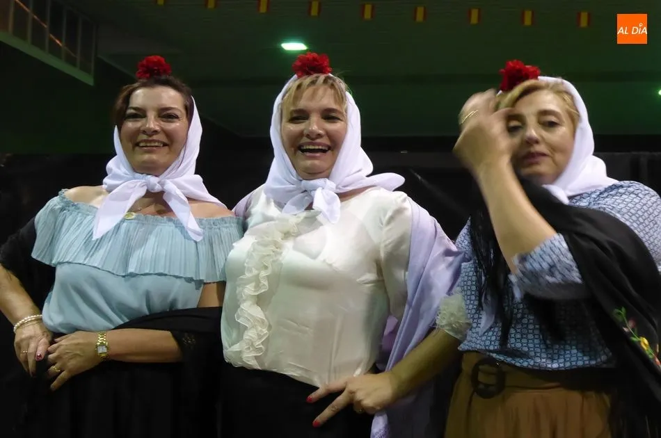 Foto 3 - Una brillante zarzuela abre las fiestas de Navales
