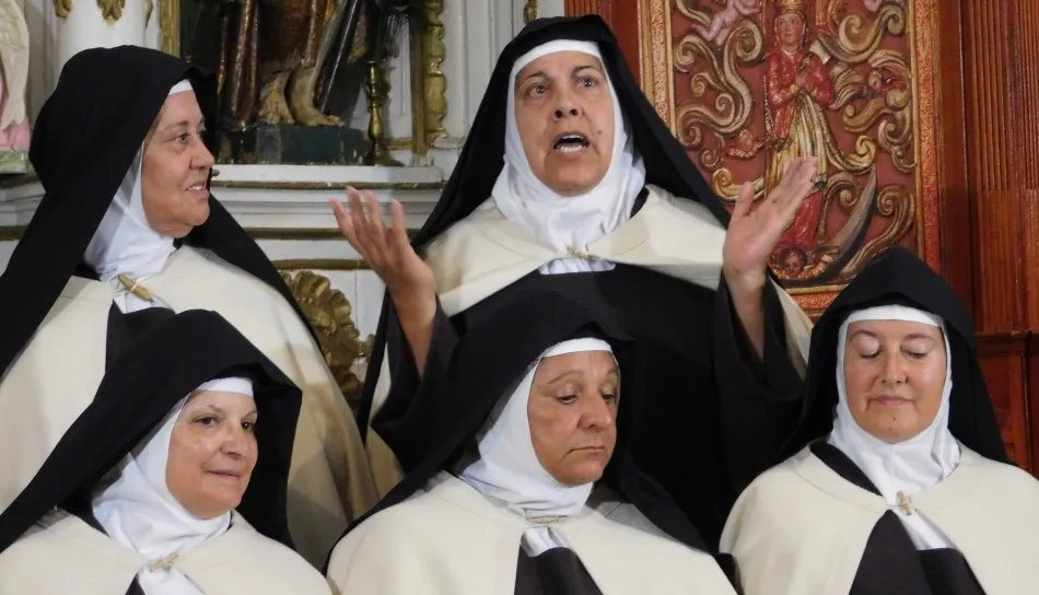 Algunas de las actrices de este montaje en Las Torres