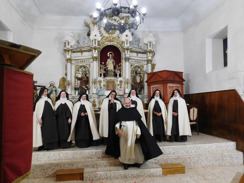 Foto 2 - La iglesia de Las Torres acoge la 265&ordf; representaci&oacute;n de &lsquo;Teresa&nbsp;la jardinera de la luz&rsquo;