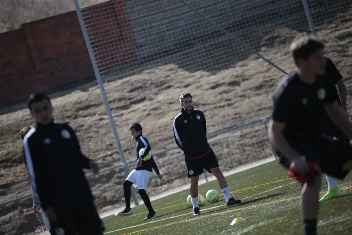 Cortés dirige un entrenamiento / SALAMANCA UDS