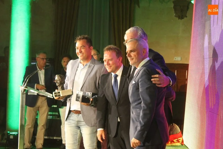 Foto 6 - La Escuela de Ciclismo Promesal, galardonada con el premio Jorge D&rsquo;Alessandro a los valores...