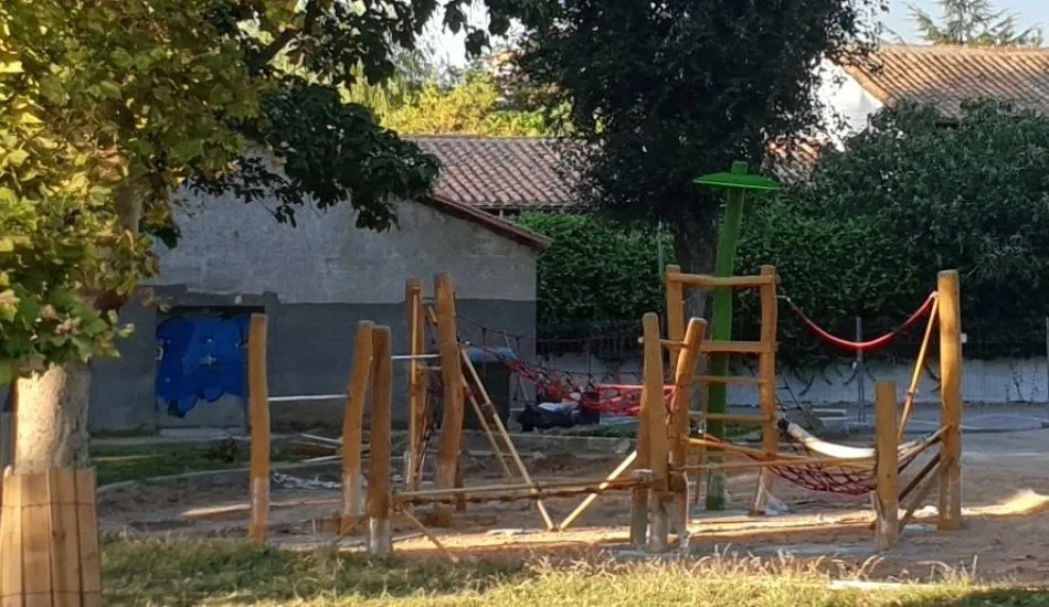 Foto 2 - Nuevos juegos infantiles, aparatos biosaludables y m&aacute;s &aacute;rboles para el Parque Fluvial