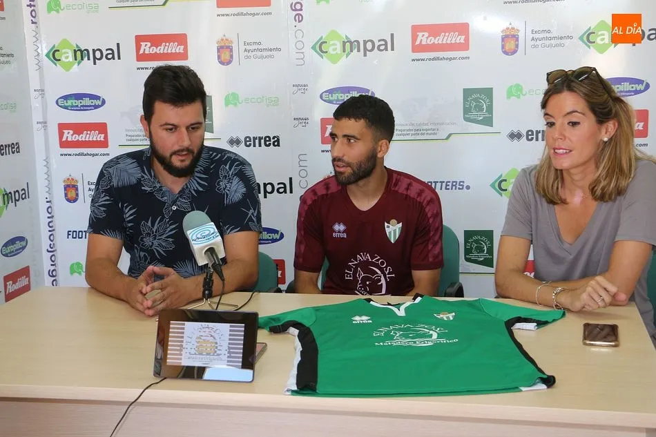 Foto 3 - Yassin Fekir llega al CD Guijuelo para aportar velocidad en ataque