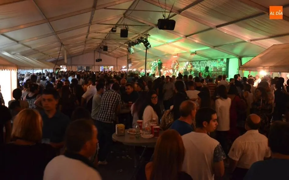 Ocho empresas locales y una foránea regentarán las barras de bar de la Feria del Caballo  