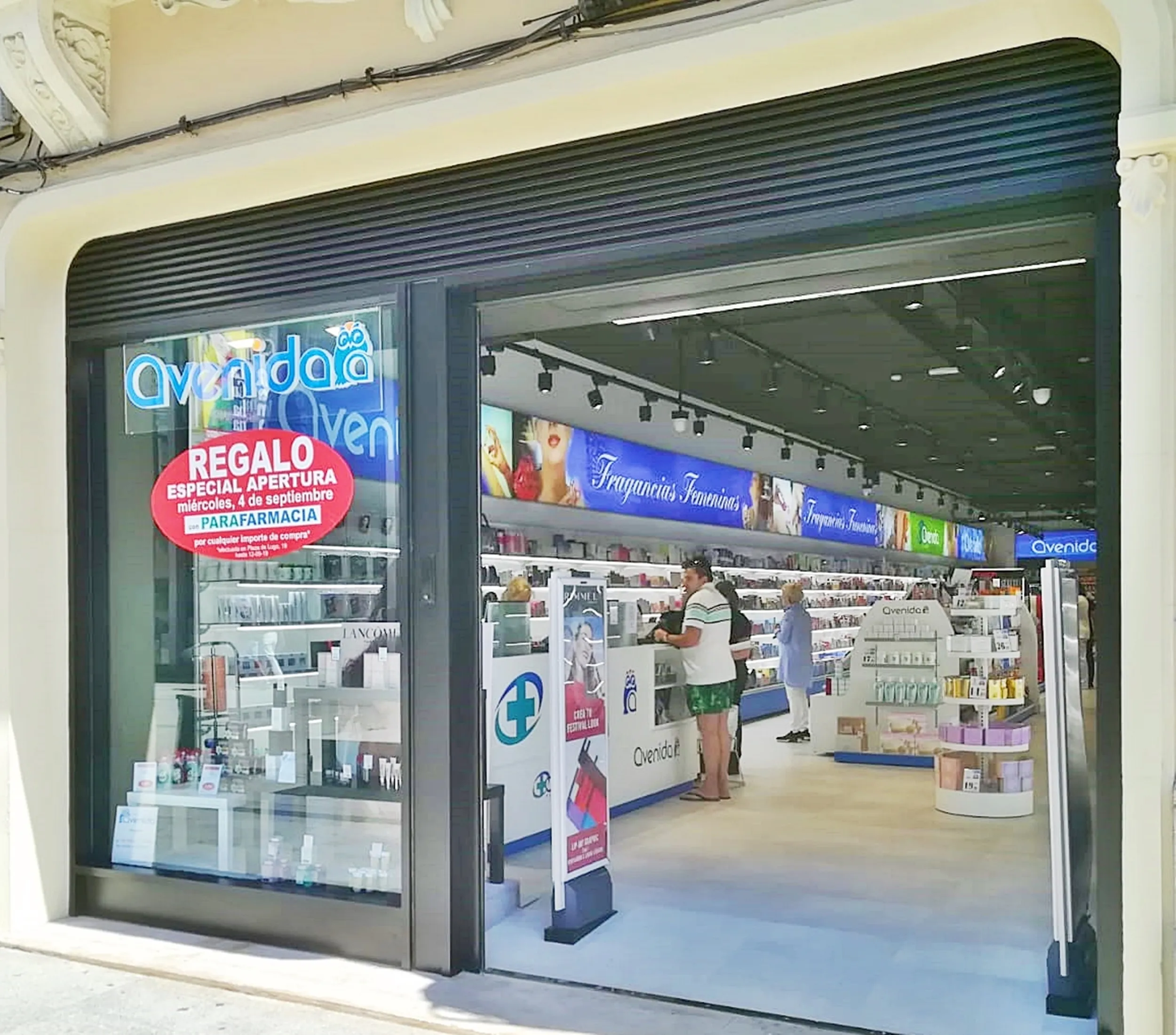 Foto 3 - Perfumer&iacute;as Avenida inaugura dos tiendas en La Coru&ntilde;a y C&aacute;diz