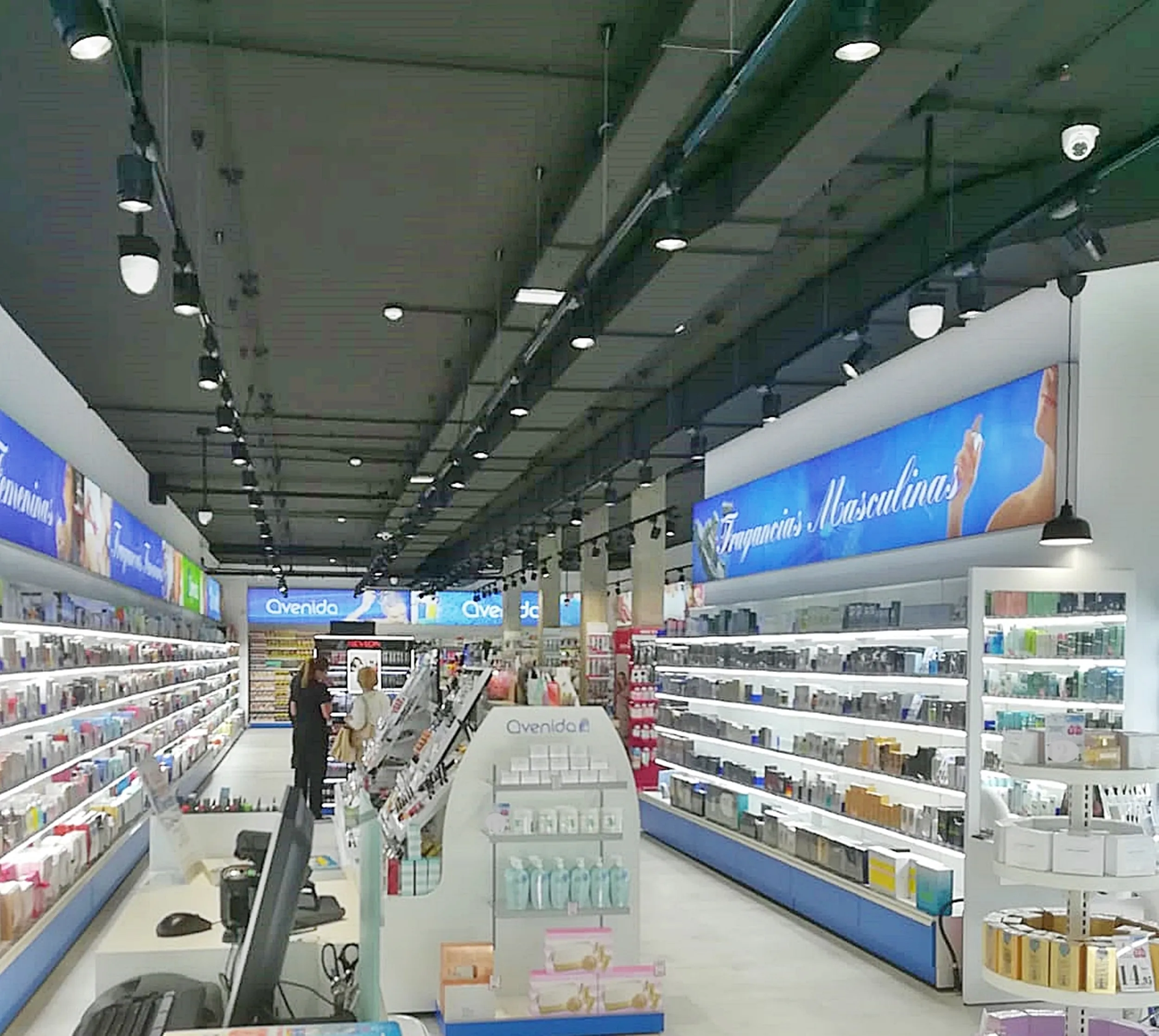 Foto 2 - Perfumer&iacute;as Avenida inaugura dos tiendas en La Coru&ntilde;a y C&aacute;diz