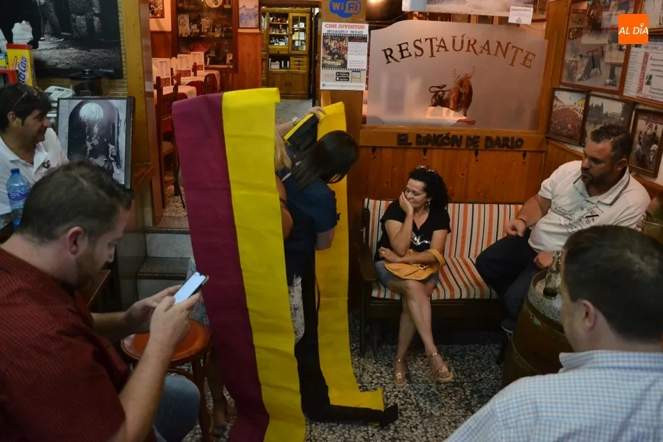 Foto 3 - Rodericus pide colaboraci&oacute;n a los hosteleros para ambientar el centro durante la Feria Medieval  