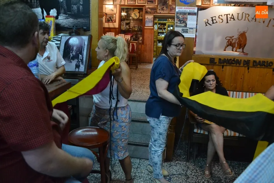 Foto 2 - Rodericus pide colaboraci&oacute;n a los hosteleros para ambientar el centro durante la Feria Medieval  